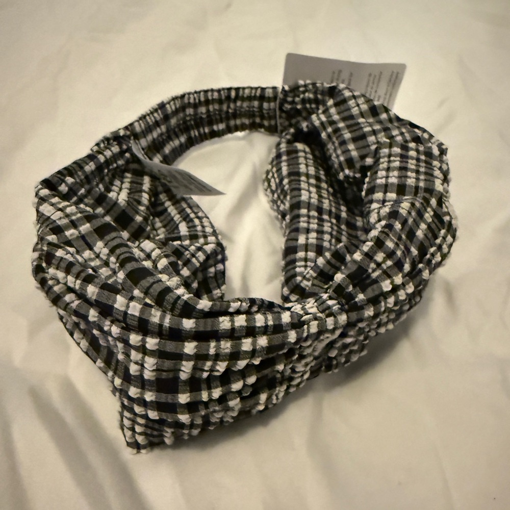 Lululemon Black and White Plaid Headband